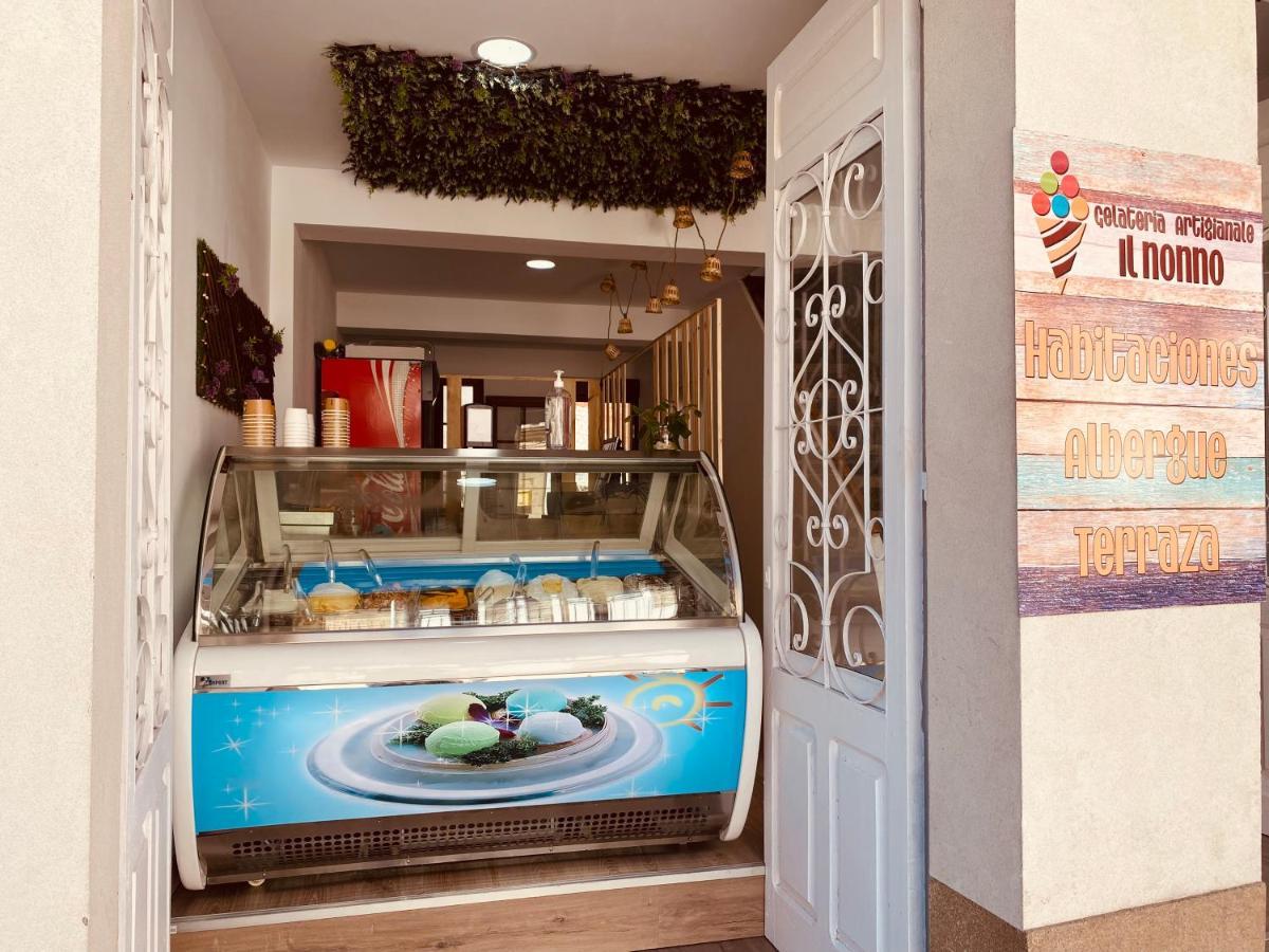 Albergue y Gelateria il nonno Sarria Eksteriør billede